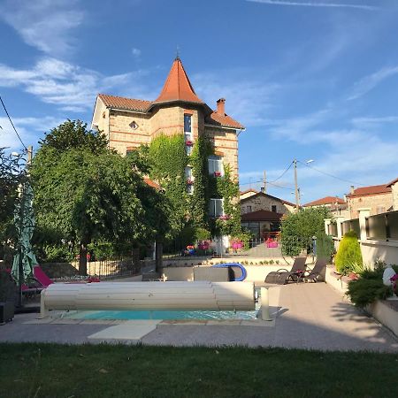 Belle Maison De Famille Villa Usson-en-Forez Dış mekan fotoğraf