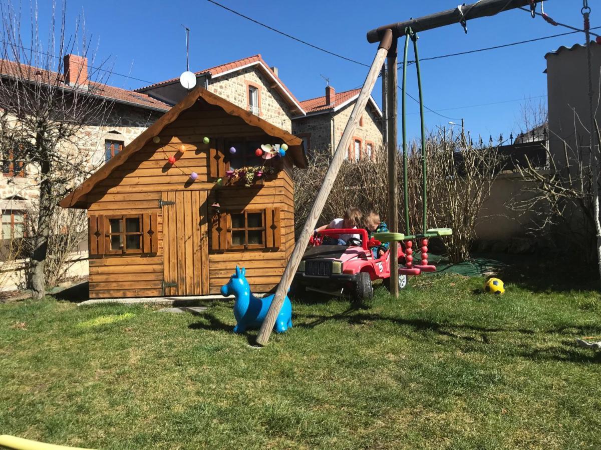 Belle Maison De Famille Villa Usson-en-Forez Dış mekan fotoğraf